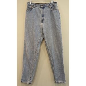 Levi's 550 Relaxed Fit Tapered Leg Light Wash Jeans Size 14 Regular